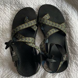 Chacos Women’s Size 10 Single Strap w/ Toe Loop